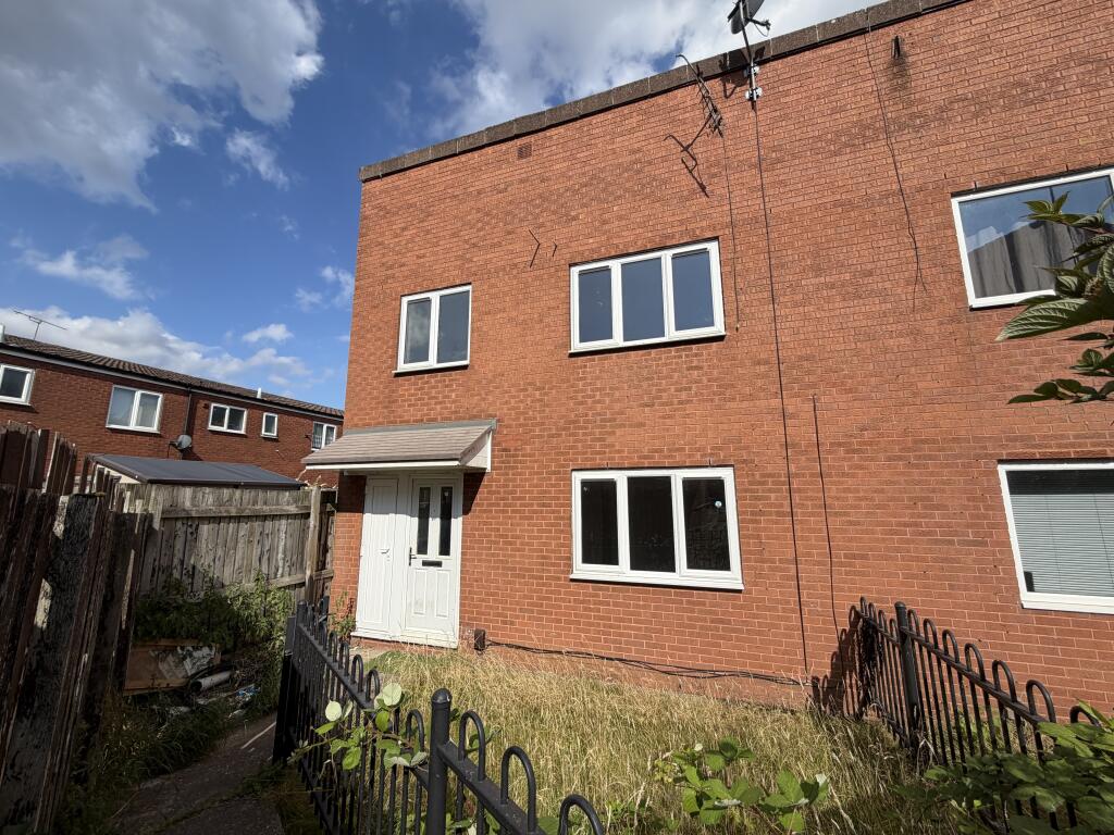 Main image of property: 81 Southwell Close, Kirkby-In-Ashfield, Nottingham, Nottinghamshire NG17 8GN