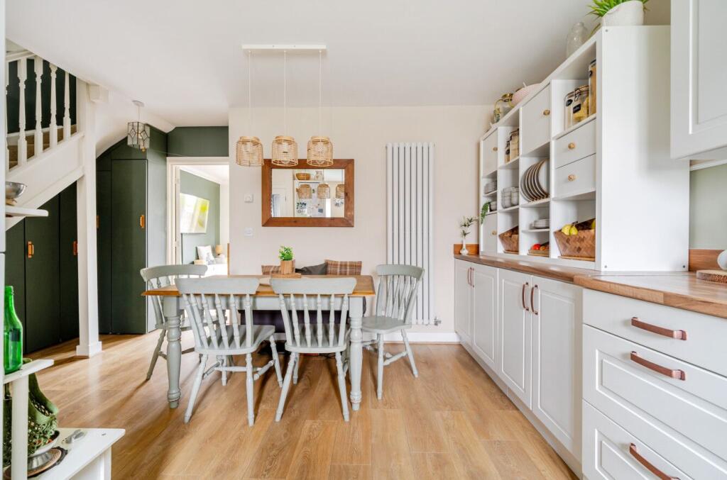 House in Warminster, Wiltshire - View 4
