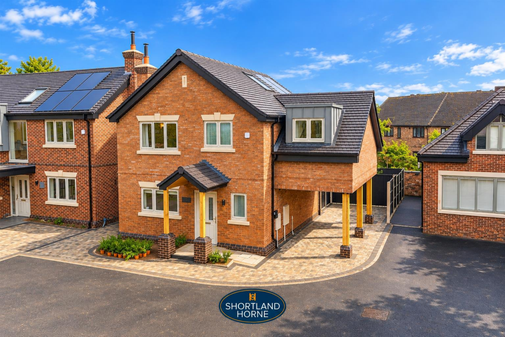 4-bed detached on Grove Road, Burbage, Hinckley, £519,000