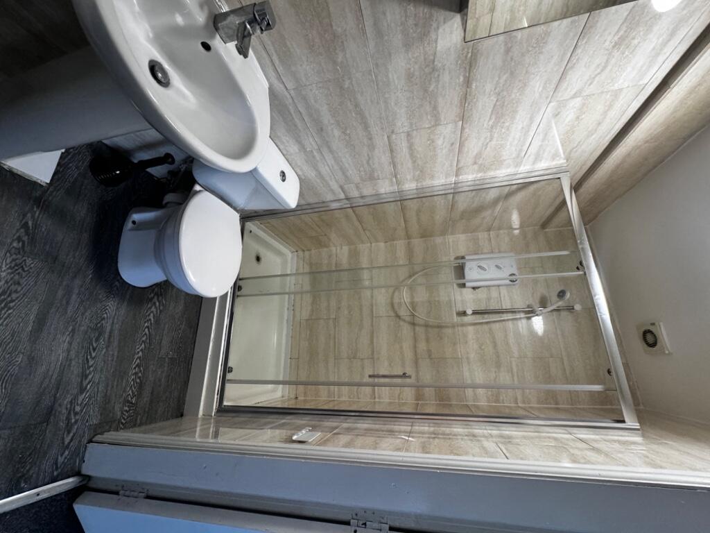 7 bedroom semi-detached house for rent