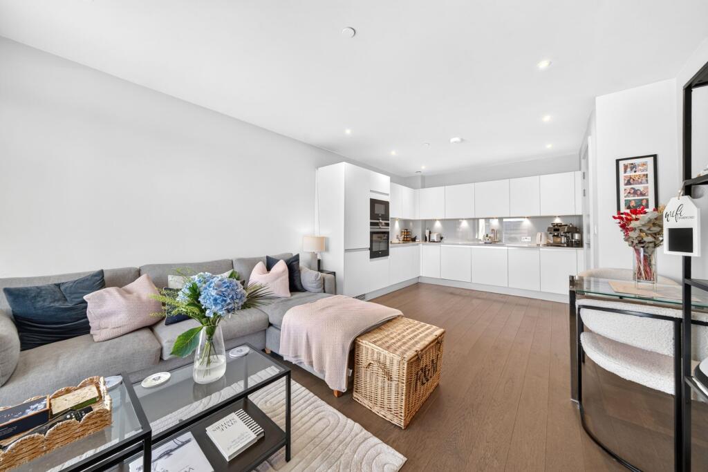 Apartment in London - View 3