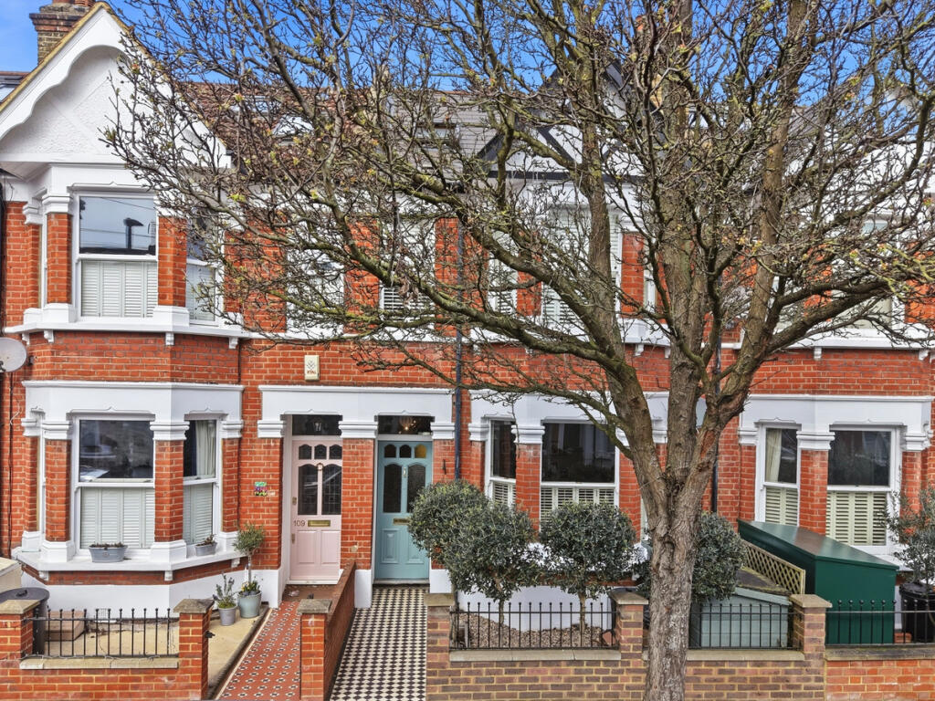 4-bed terraced on Ravensbury Road, London, SW18, £1,300,000