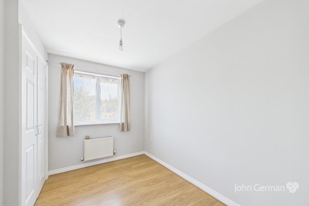 House in Stoke-on-Trent - More