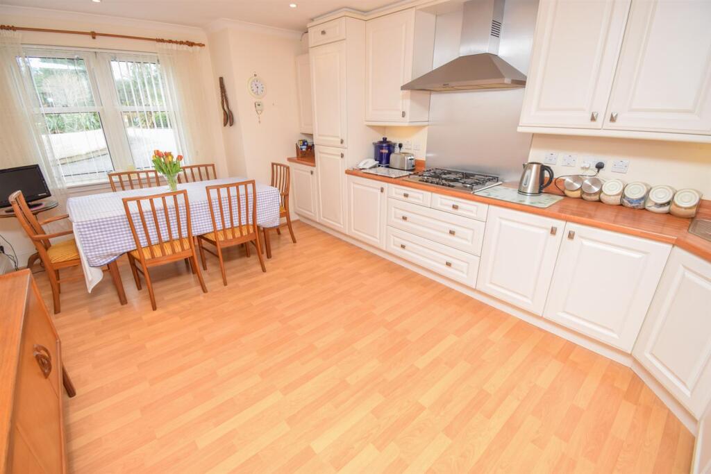 Apartment in Inverness, Haugh, Crown and City Centre - More