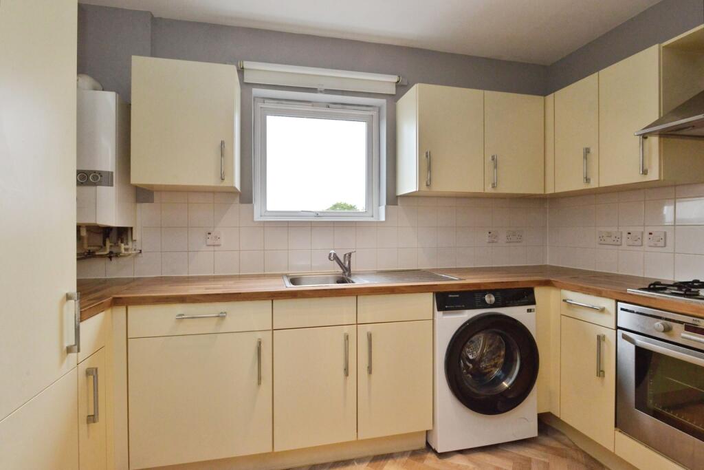 Apartment in Milton Keynes, Wolverton and Greenleys - View 4