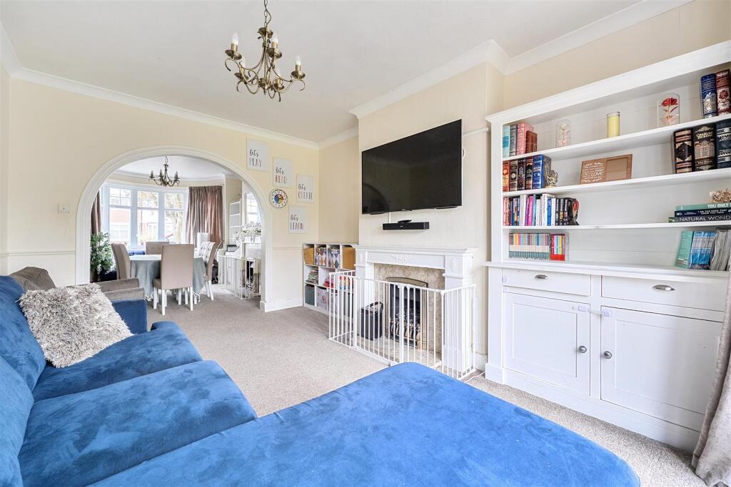 House in London - View 5