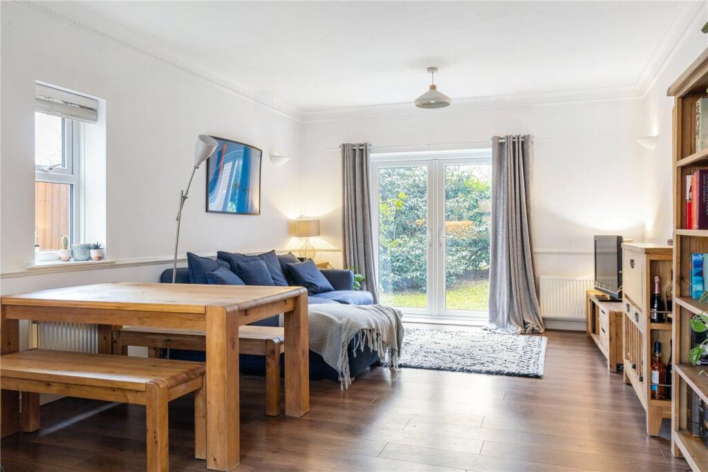 Lisle Close, London, SW17 photo 4
