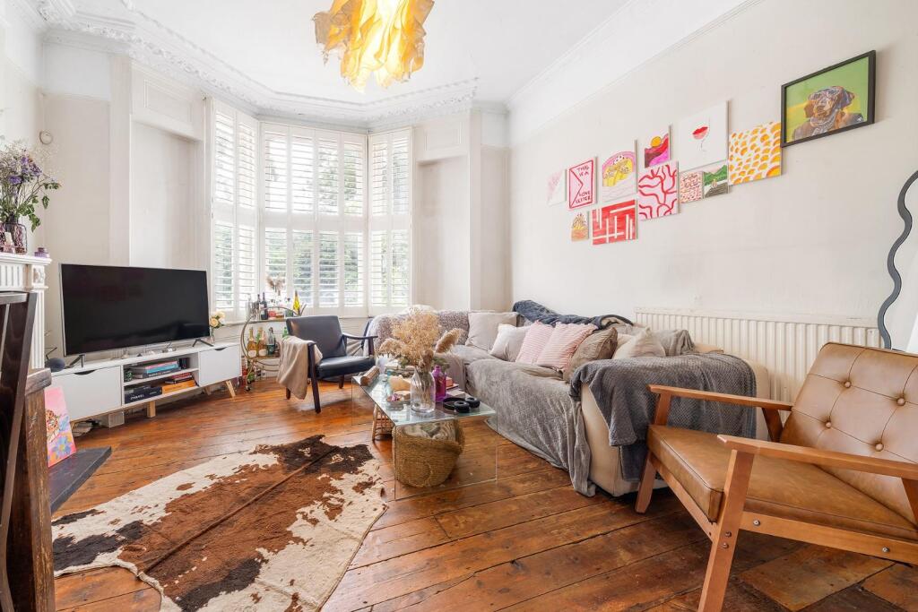 Apartment in London - View 5