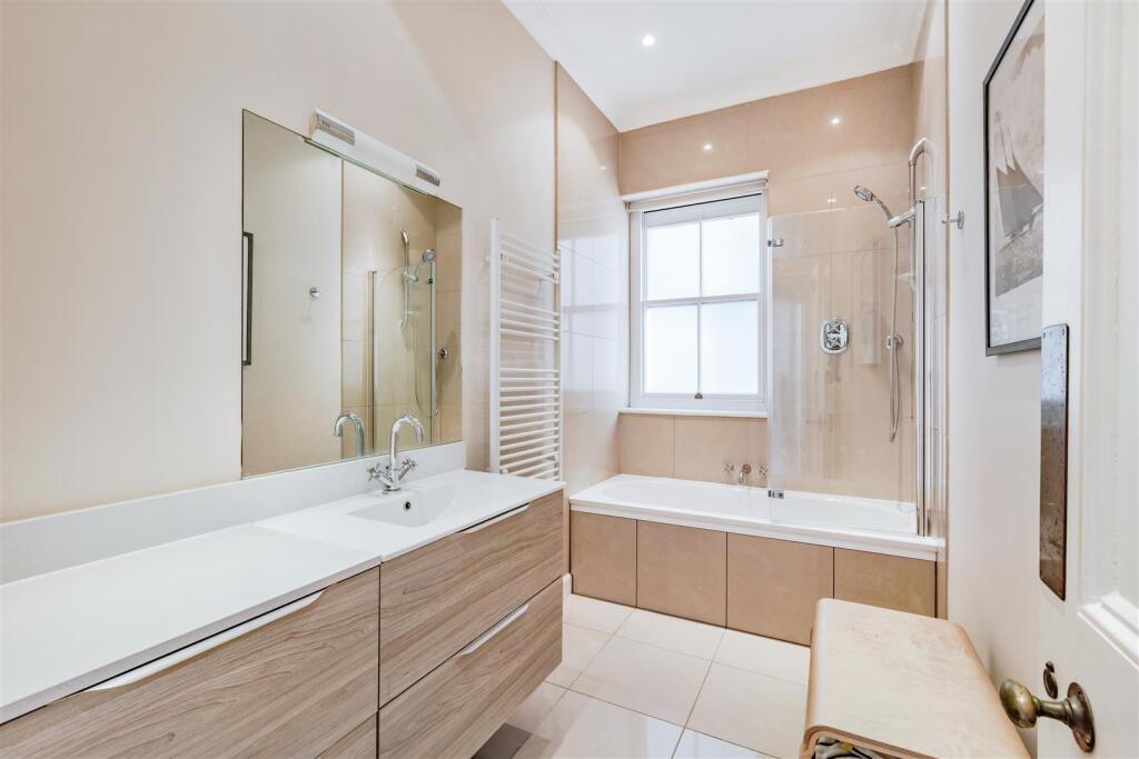 Apartment in Hove, Brighton and Hove - More