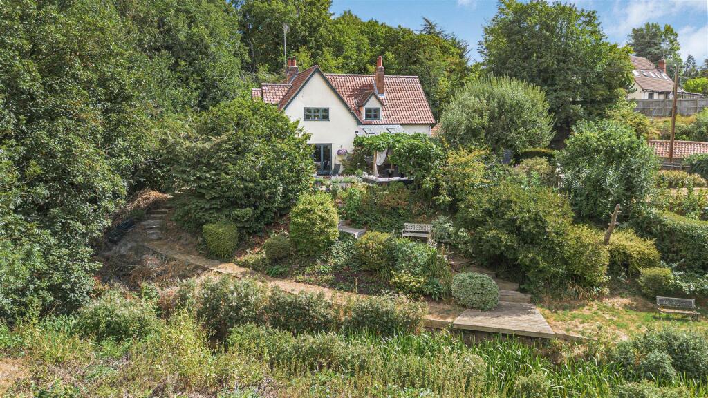 House in West Suffolk, Kedington - View 2