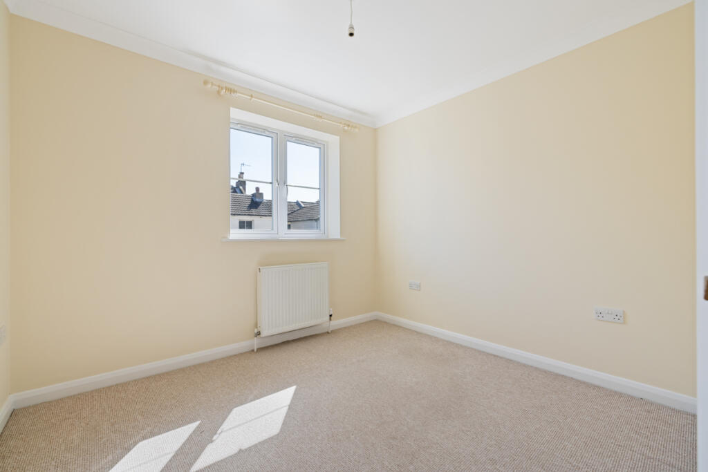 House in Portsmouth - View 5