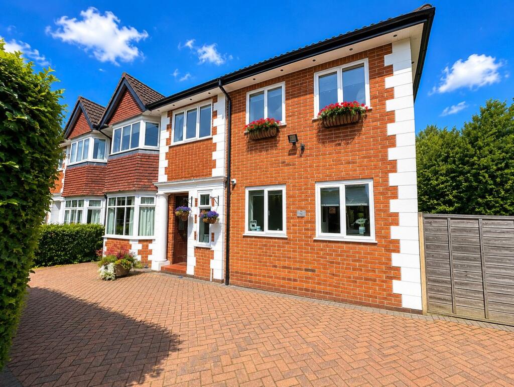 Main image of property: Broadway, Cheadle