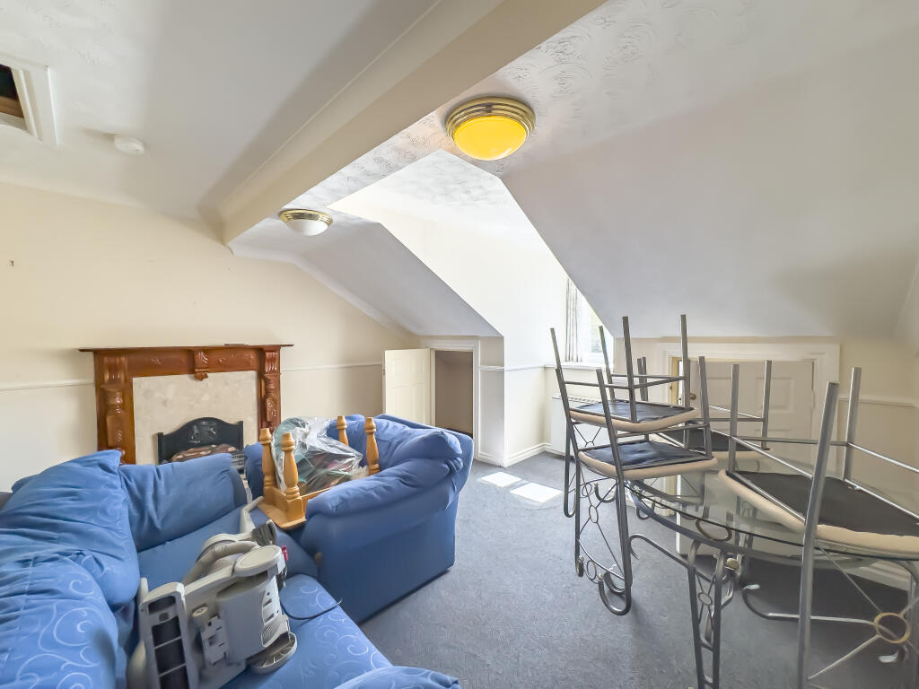 Apartment in Sunderland, Washington - View 5