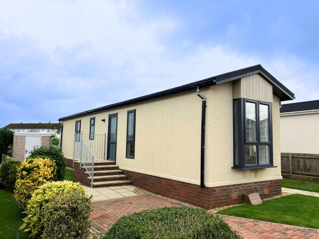 Main image of property: King George Residential Park, New Milton, Hampshire, BH25