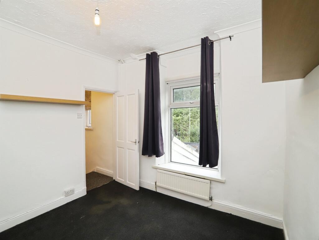House in Cardiff, Ynyshir - View 5