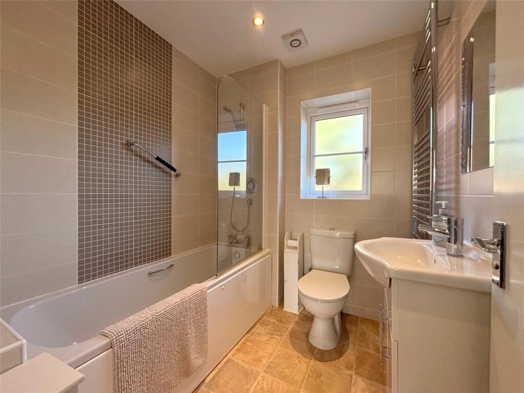Finch Drive, Sleaford, Lincolnshire, NG34 photo 4