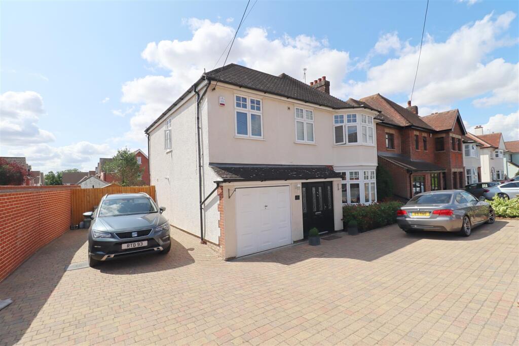 4-bed detached on Clare Road, Braintree, £550,000