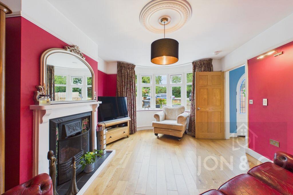 House in Northampton, West Northamptonshire - View 5
