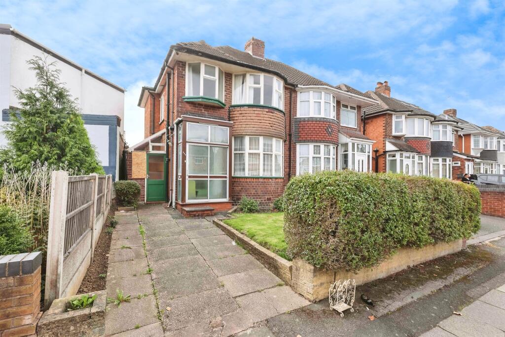 Main image of property: Worlds End Lane, Quinton, Birmingham