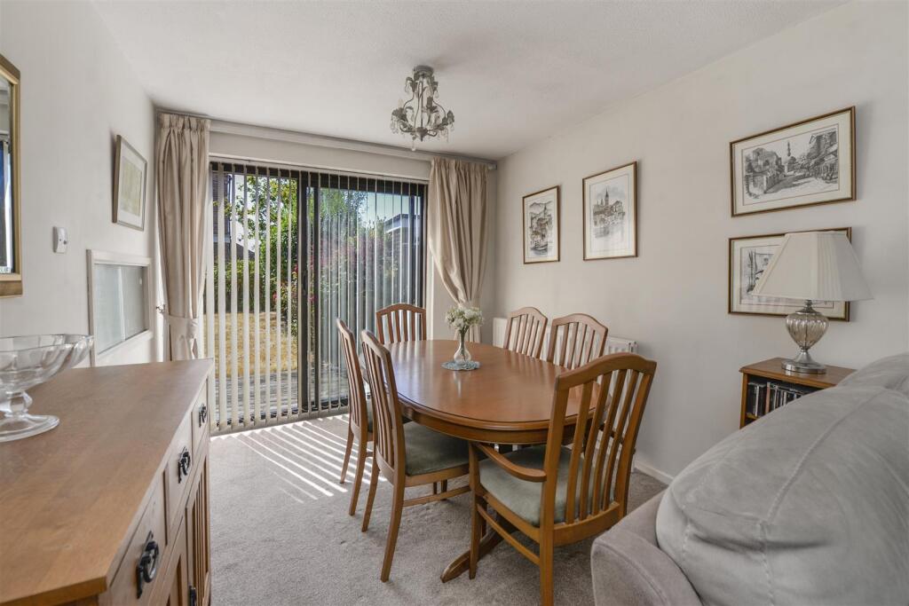 House in Tunbridge Wells, Paddock Wood - View 5