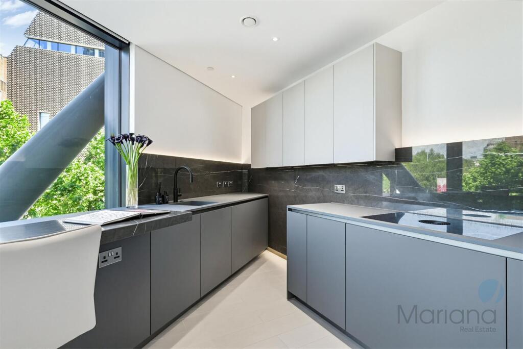 Apartment in London - More