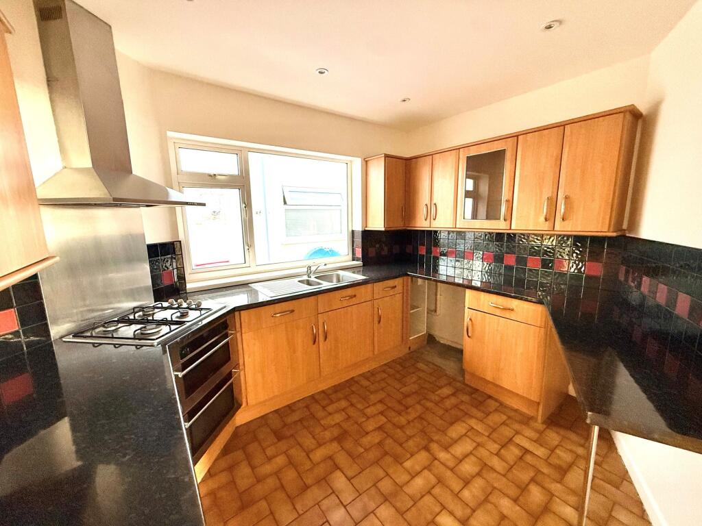 House in Torquay, Torbay - View 4