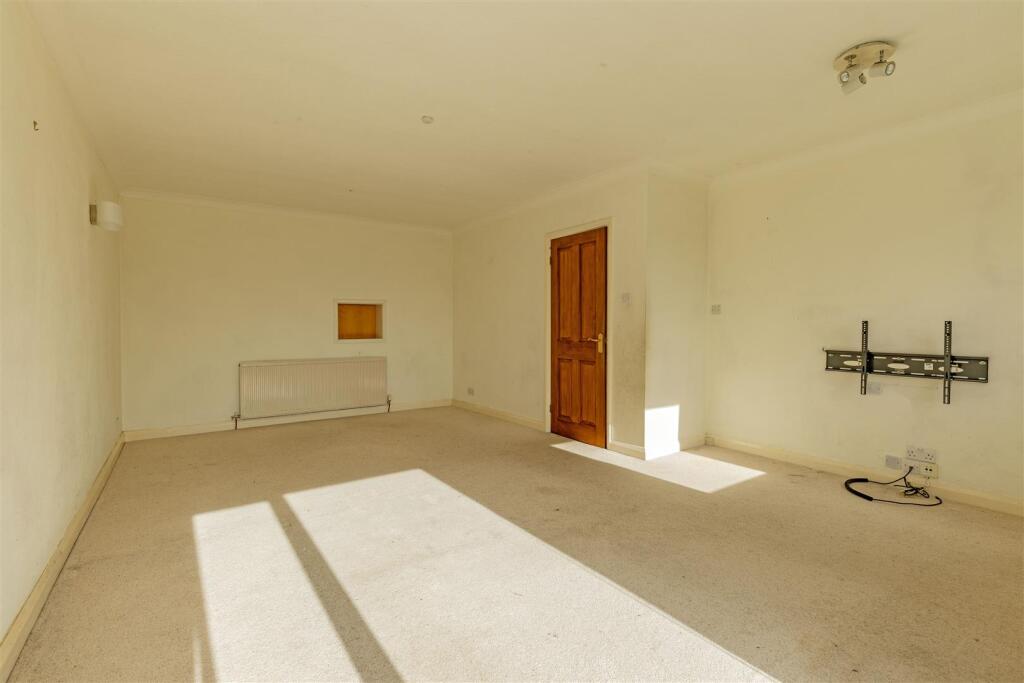 House in Sheffield - View 4