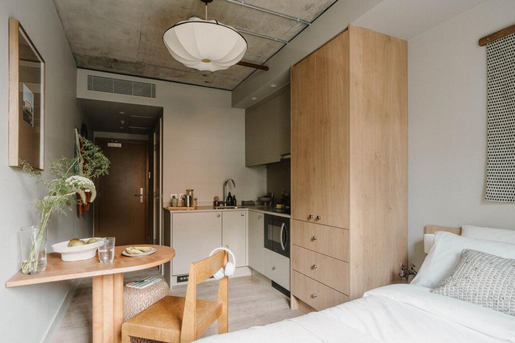 Studio flat for rent