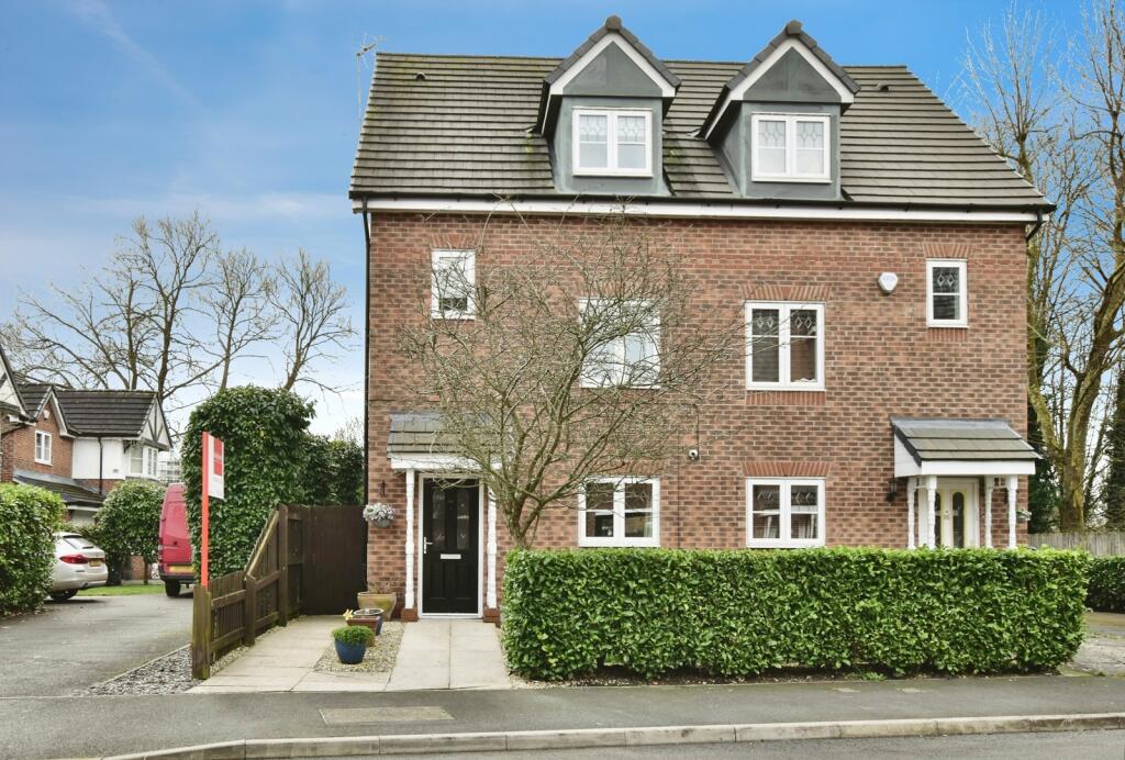 Main image of property: Lawnhurst Avenue, Wythenshawe, Manchester, M23