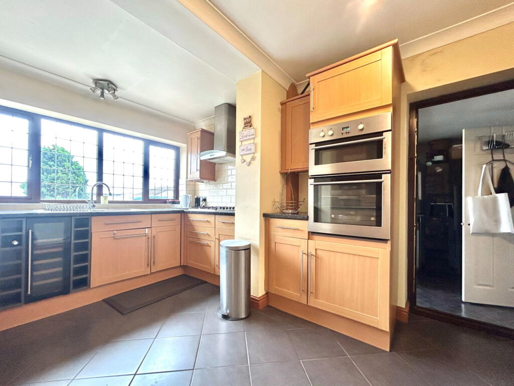 House in Dudley, West Midlands - View 5