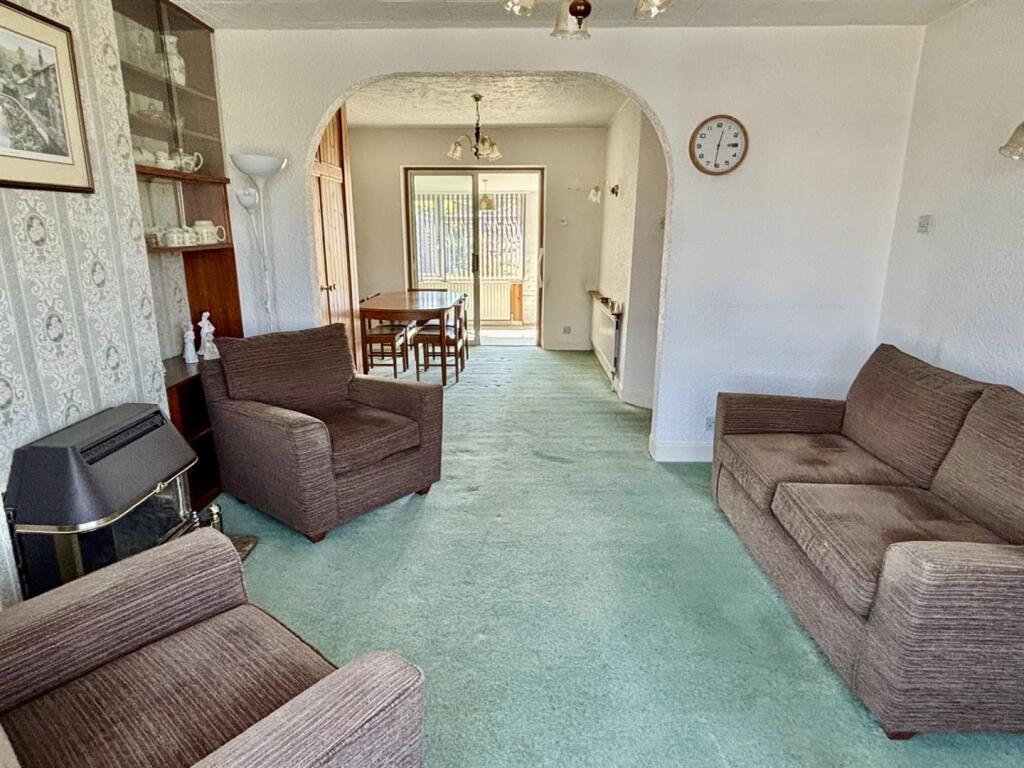 Higham Road, Wainscott, Rochester photo 4