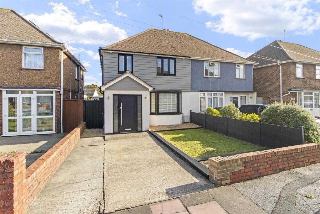 3-bed semi-detached on Marlow Avenue, Eastbourne, £375,000