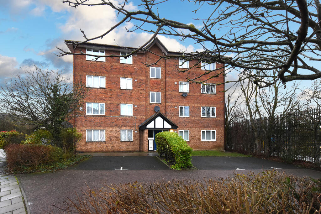 Main image of property: Cumberland Place London SE6