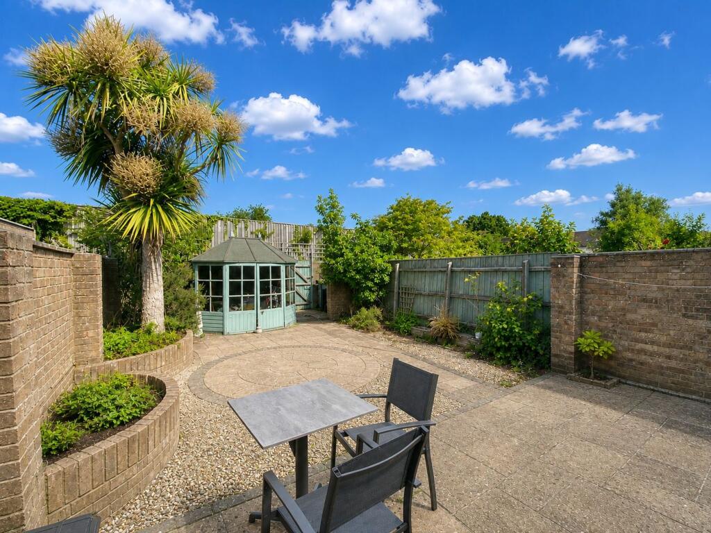 Wedgwood Drive, Whitecliff, BH14 - View 2