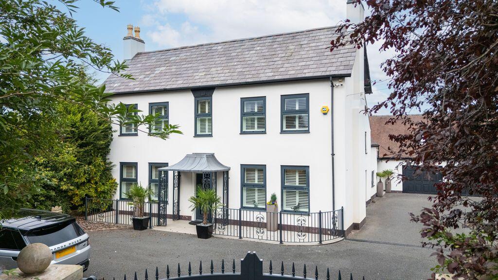 Bulls Lane, Wishaw, Sutton Coldfield, B76 9QN