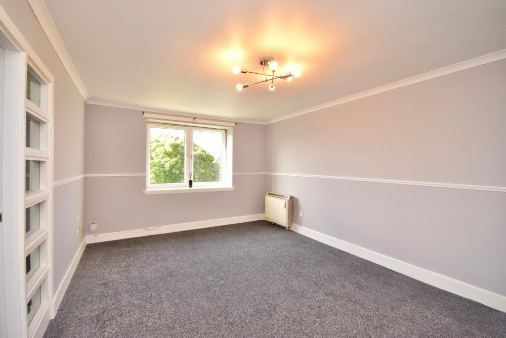 Apartment in Glasgow, Balgrayhill, Springburn - View 2