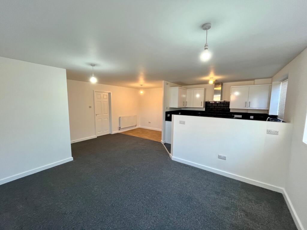 House in Blaby, Glen Parva - View 2