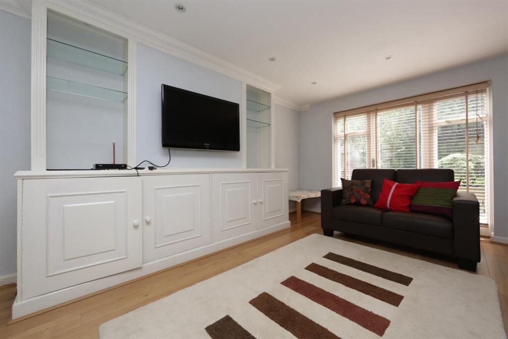 House in London - View 3