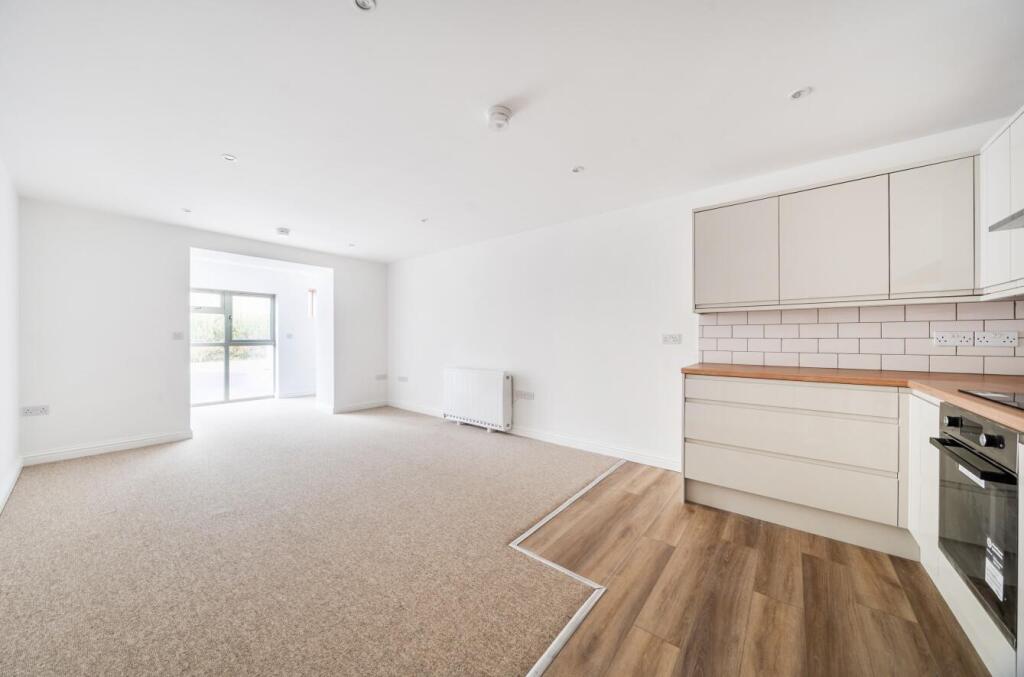 Apartment in Dorchester