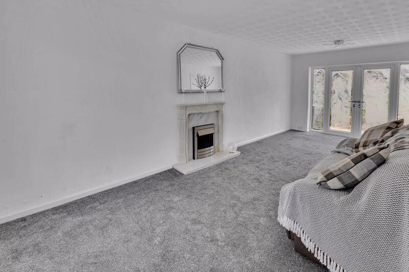 Elmpark Grove, Rochdale photo 3