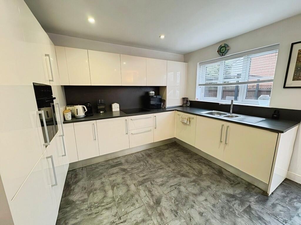 House in Leicester - View 4
