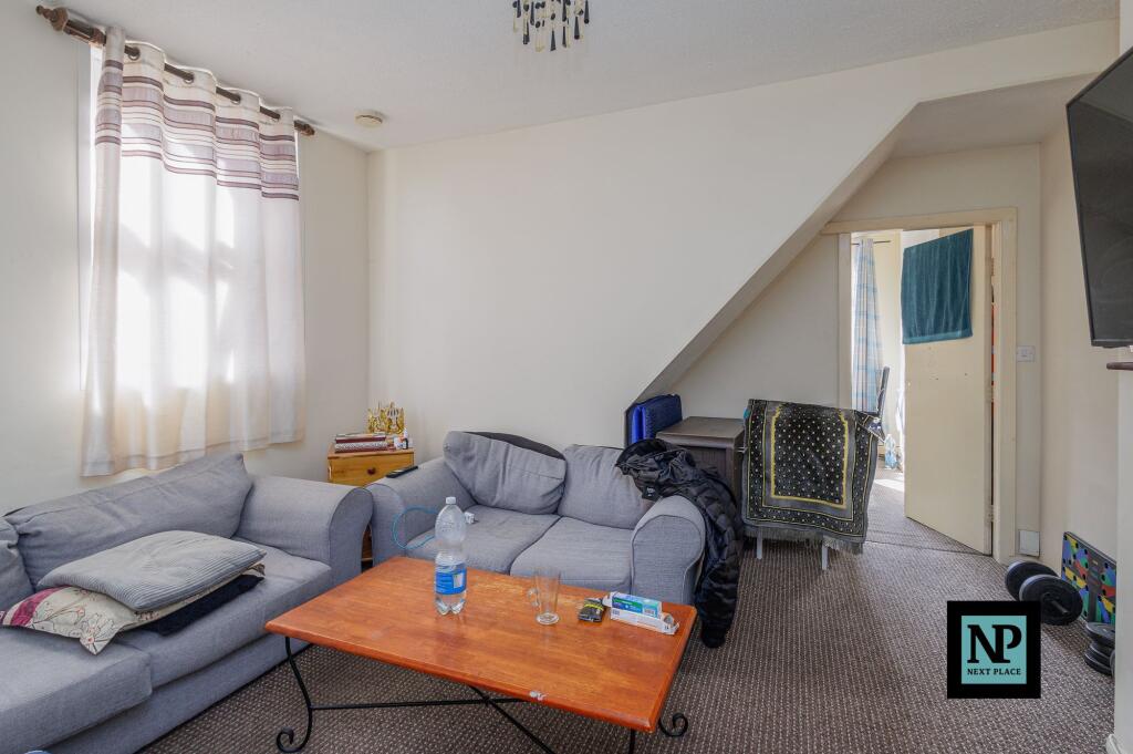 Additional image 12 of Long Street, Dordon, B78