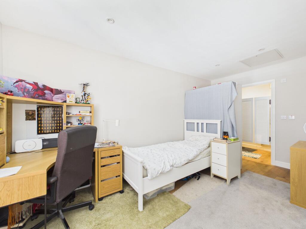 Apartment in York - View 4