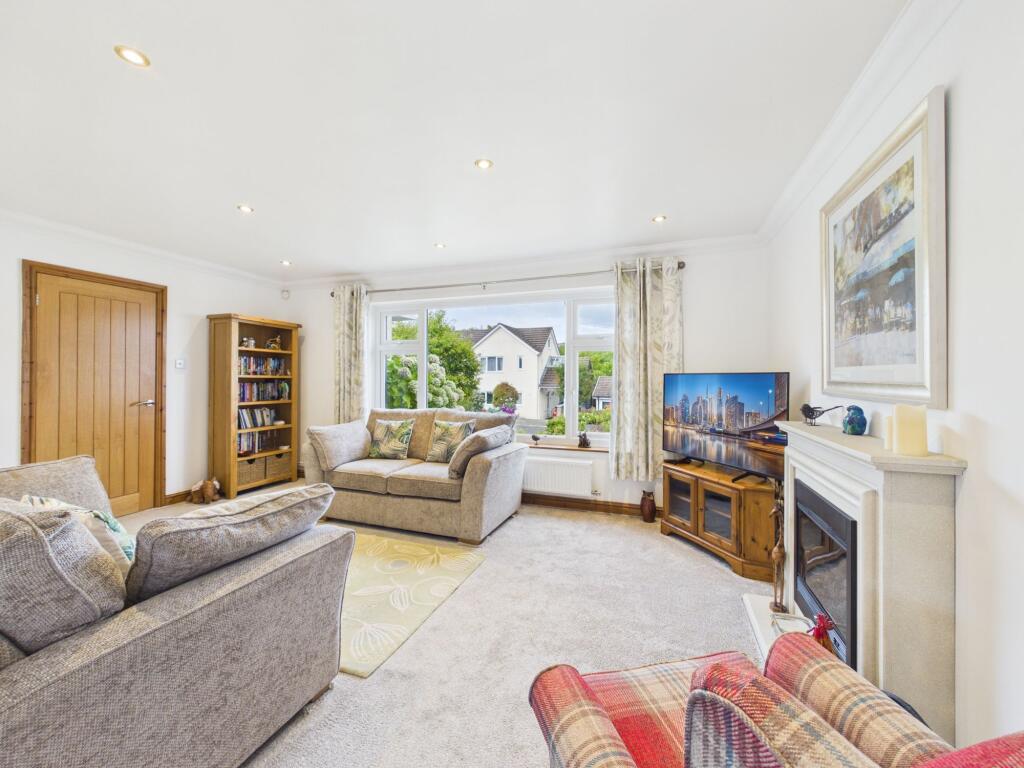 House in Newport, Llanfoist Fawr - View 4