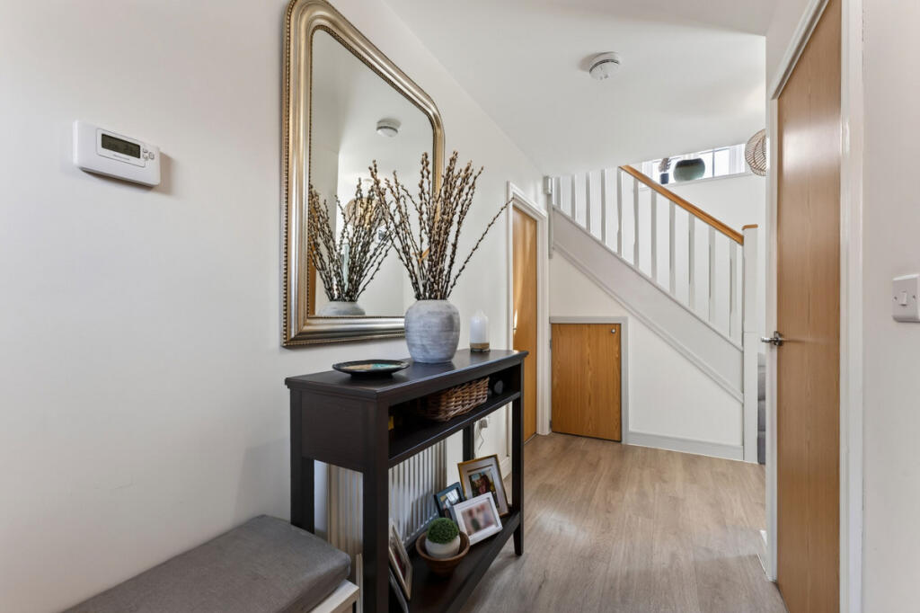 House in Burton Latimer - View 3