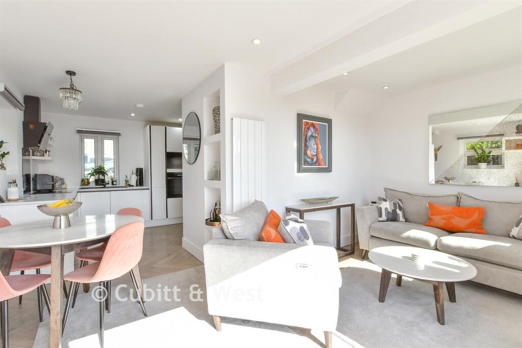 House in Brighton - View 2