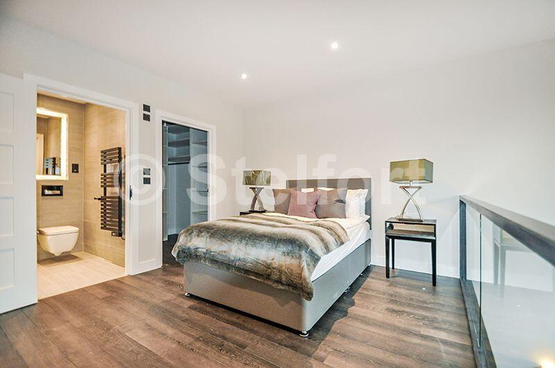 Apartment in London - View 4