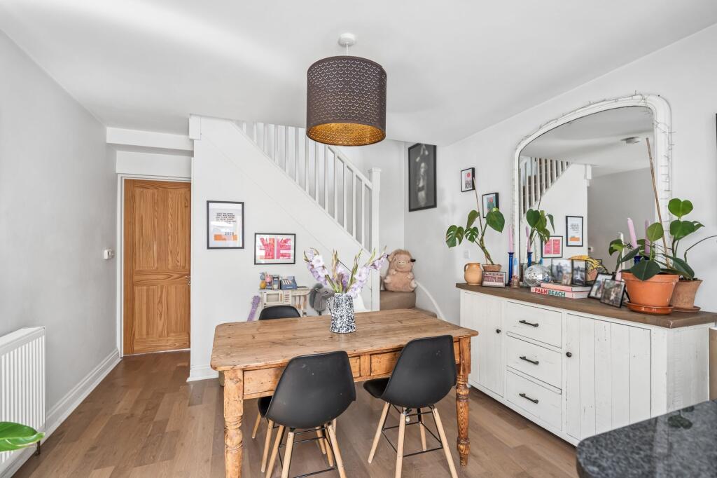 House in Watford, Hertfordshire - View 5