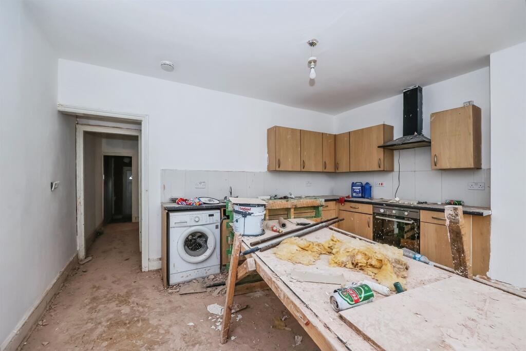 House in Derby - View 5