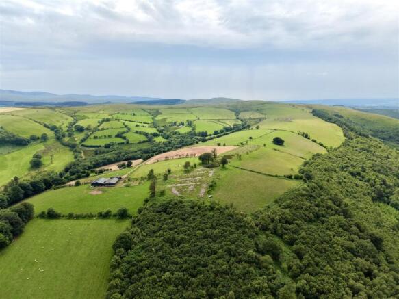 dji_fly_20260622_152214_0289_1782666459952_photo.J